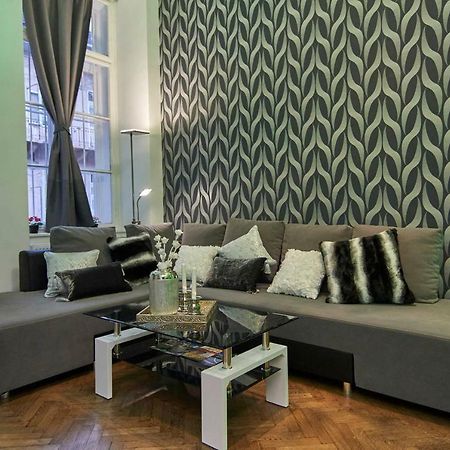 Feel Different Apartment Будапеща Екстериор снимка