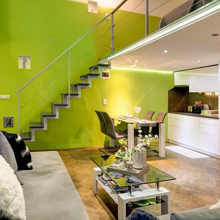 Feel Different Apartment Будапеща Екстериор снимка