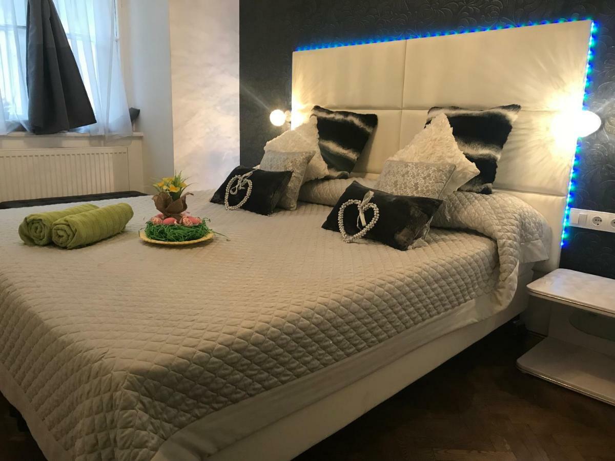 Feel Different Apartment Будапеща Екстериор снимка
